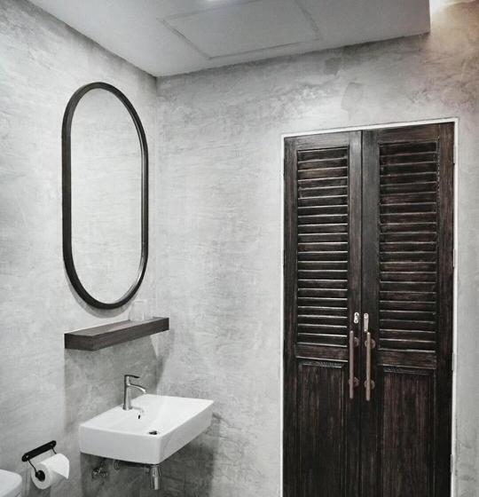 高级大房间, The Wood