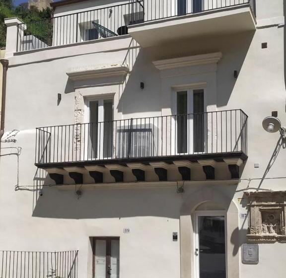 标准间带阳台, Moronero