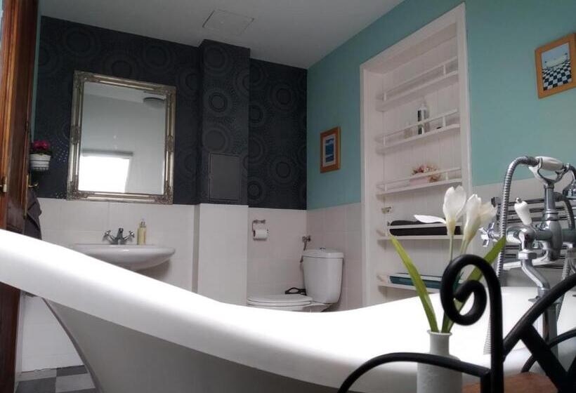 غرفة قياسية, Rozmaring Vendégház