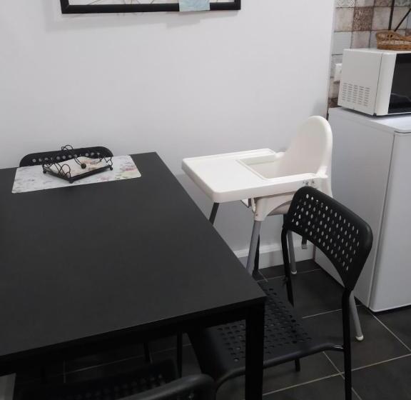 شقة غرفة نوم واحدة بالطابق الأرضى, Rozmaring Vendégház