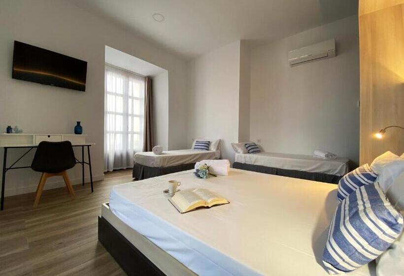 اتاق خانوادگی, Casa Vargas Figueroa Restaurante Casa Del Sol