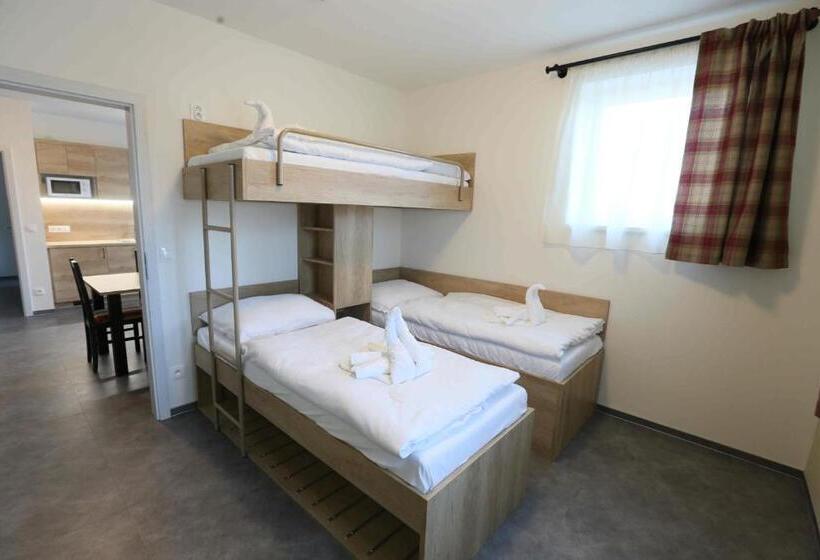 침실 2개 아파트, Apartmány Aura