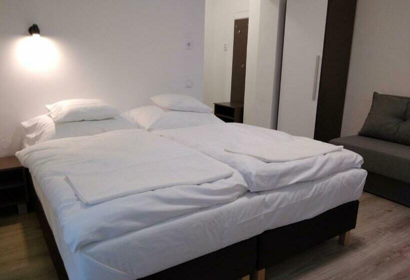 Номер Стандарт Адаптированный для Инвалидов, Diana Panzió