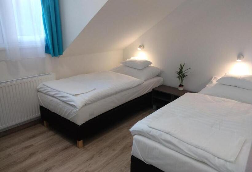 Номер Стандарт, Diana Panzió