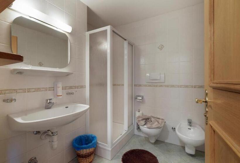 Номер Стандарт с Балконом, Garni Ziernheld