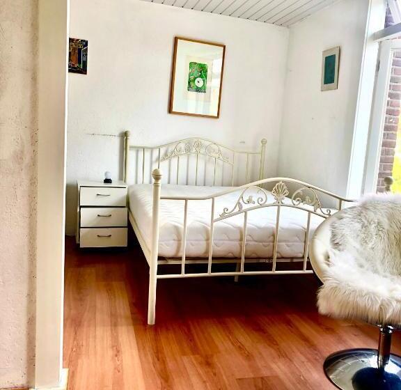 스탠다드 룸, Back Stage