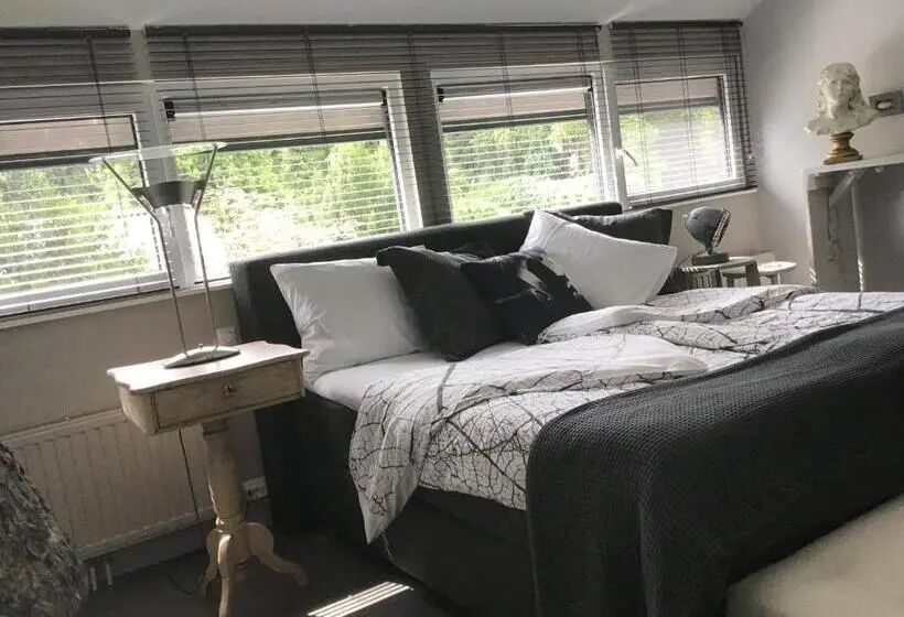 庭の見える１ベッドルームアパートメント, Bed And Breakfast Valckenbosch