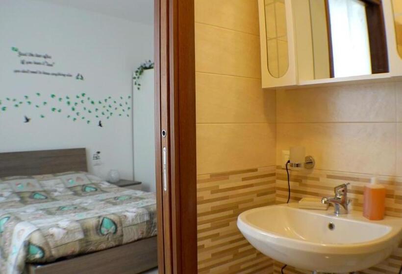 Pokój Standard, La Lanterna Sul Comò