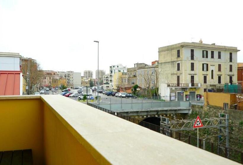 Pokój Trzyosobowy Standard z Balkonem, La Lanterna Sul Comò