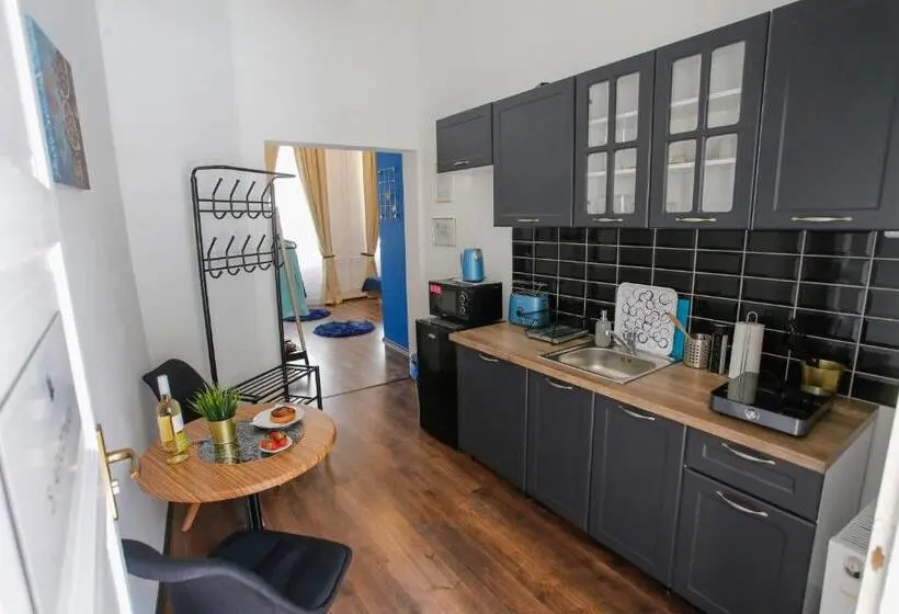 １ベッドルームのデラックスアパートメント, Uránia Apartmanház