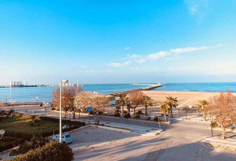 اتاق لوکس با چشم‌انداز دریا, B&b Dimora Vistamare