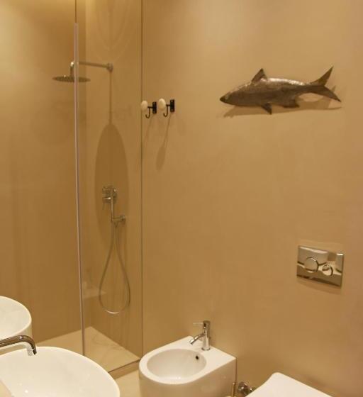 اتاق لوکس با چشم‌انداز دریا, B&b Dimora Vistamare