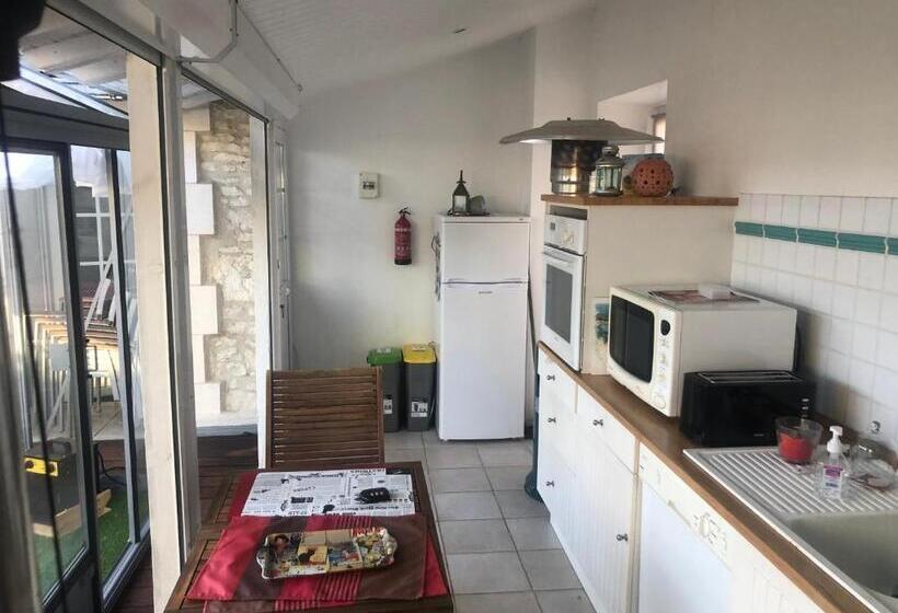 اتاق استاندارد, Suite En Terrasse à Cognac