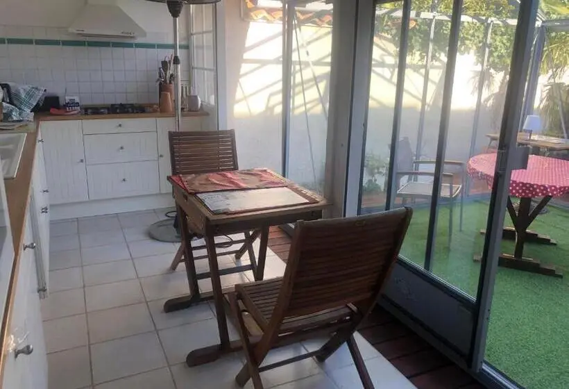 スタンダードルーム, Suite En Terrasse à Cognac