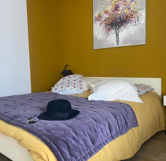 اتاق استاندارد, Suite En Terrasse à Cognac