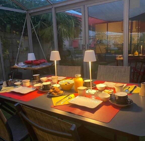 اتاق استاندارد, Suite En Terrasse à Cognac