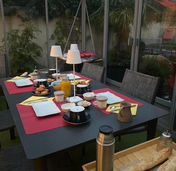 اتاق استاندارد, Suite En Terrasse à Cognac