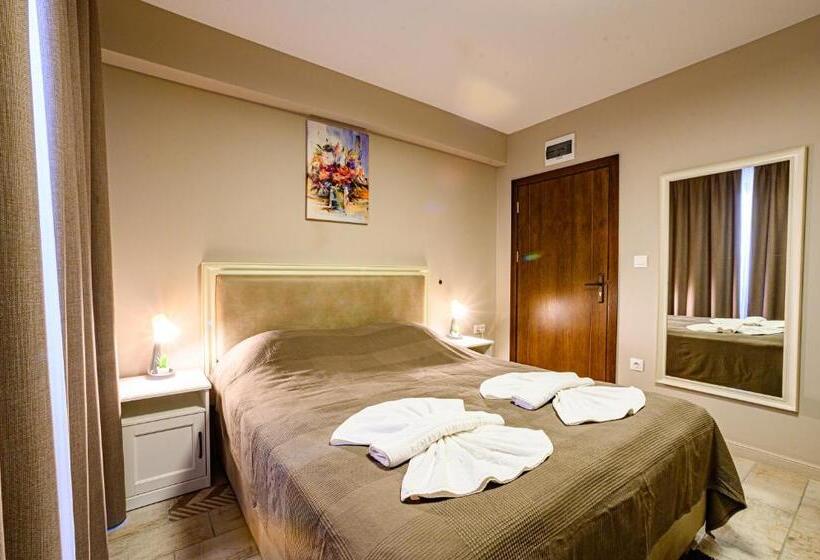 디럭스 룸, Antique Boutique