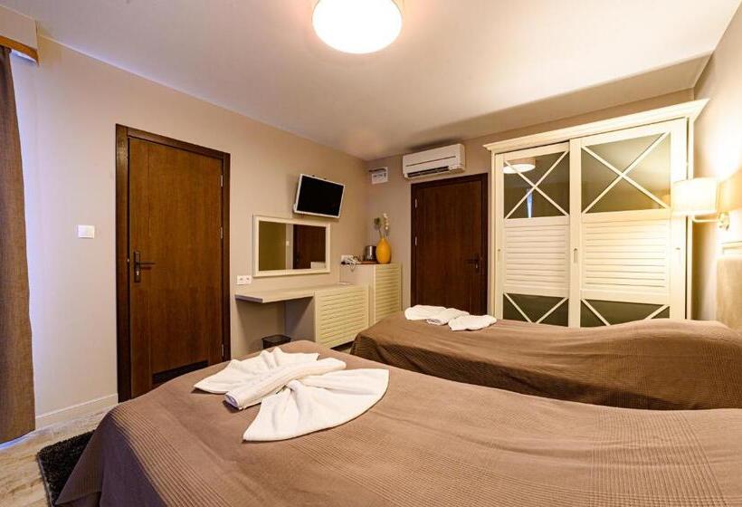 디럭스 룸, Antique Boutique