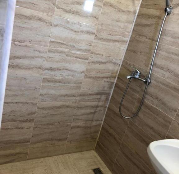 חדר משפחתי נוף לים, Autentic Boutikue