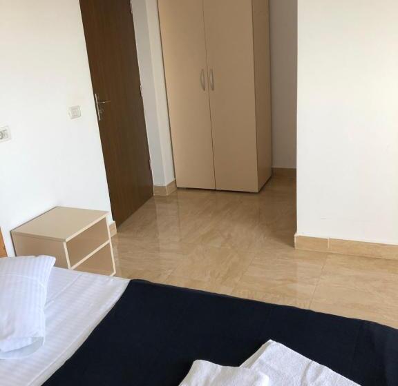 חדר סטנדרט נוף לים עם מרפסת, Autentic Boutikue