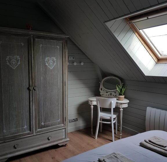 스탠다드 룸, Les Chevaux De L Hippocampe