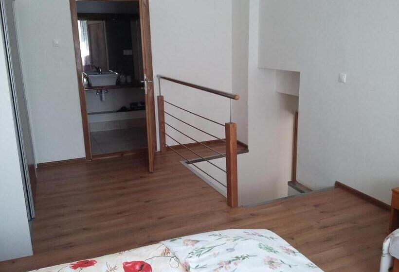 Четырехместный Номер Economy, Penzion Smrekovica