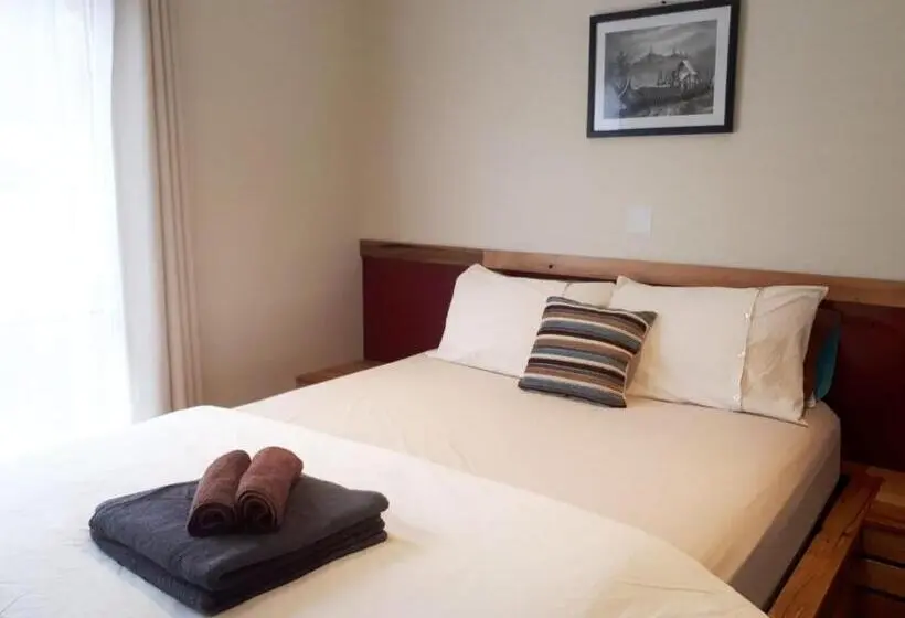 デラックススイート, Couples Retreat With Mountain View Near Hobart