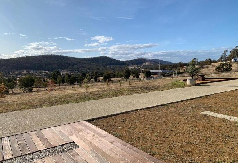 جناح ديلوكس, Couples Retreat With Mountain View Near Hobart