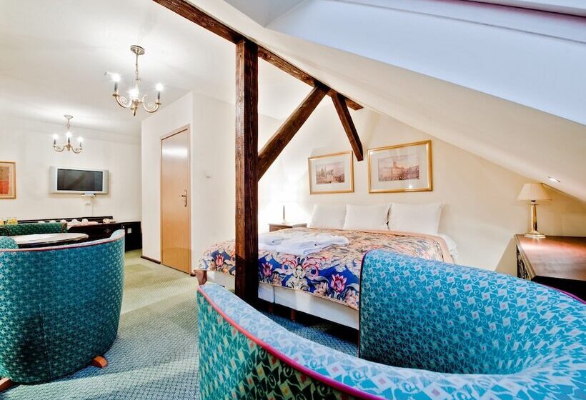 四人标准间, Miodosytnia Apart