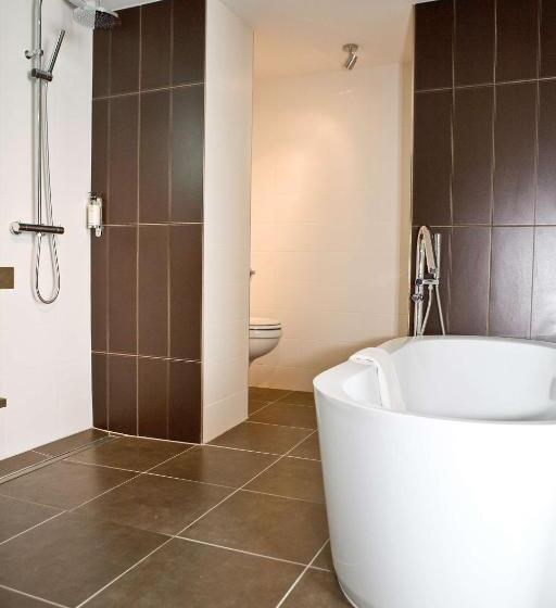 غرفة ديلوكس سرير ملكى, Best Western Plus Villa Saint Antoine Hotel & Spa