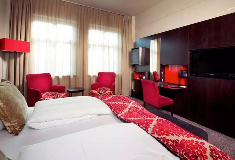 اتاق سوپریور, Home Hotel Folketeateret