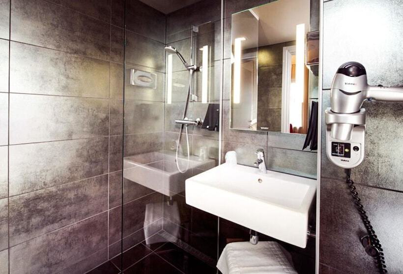 デラックスルーム, Clarion Collection Hotel Folketeateret