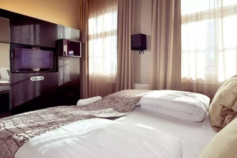 اتاق لوکس, Home Hotel Folketeateret