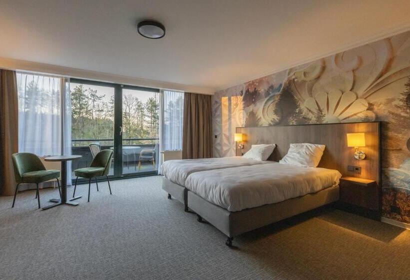 Номер Комфорт, Fletcher Familiehotel De Hunzebergen