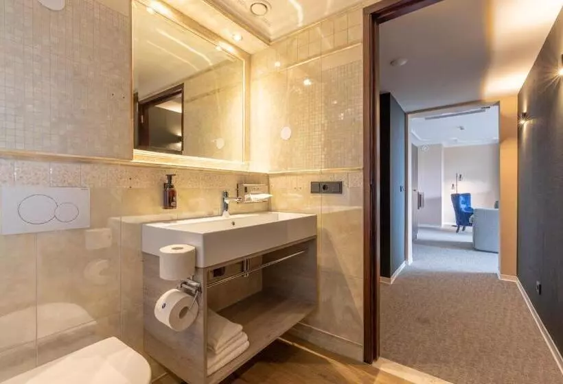 ロイヤルスイート, Fletcher Familiehotel De Hunzebergen