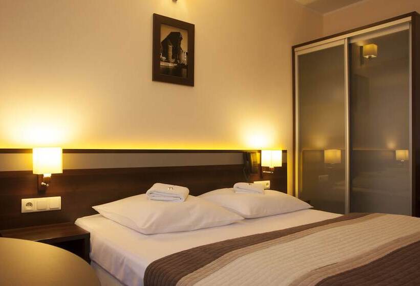 Номер Стандарт, Amber