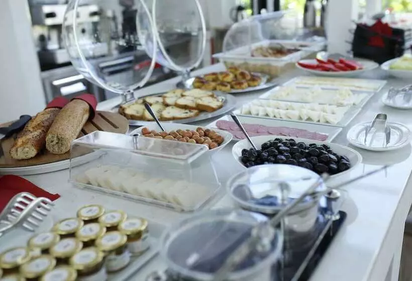اتاق اکونومی, Ascot Hotel Büyükada