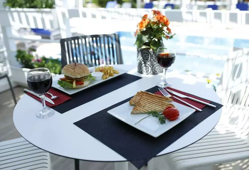 اتاق استاندارد, Ascot Hotel Büyükada