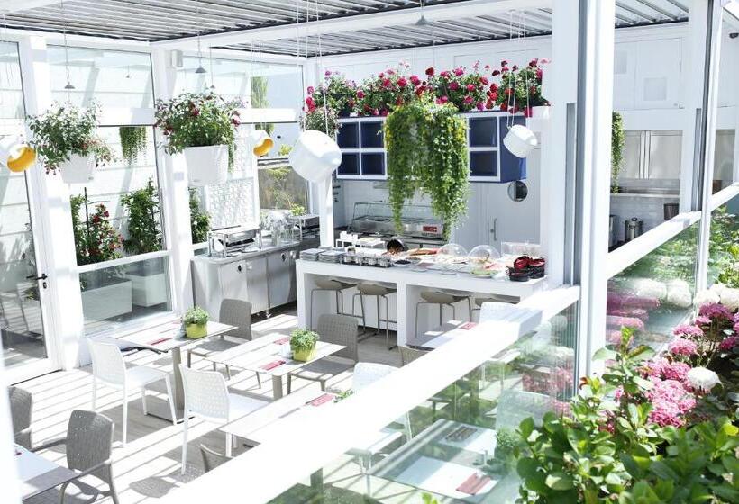 חדר אקונומי, Ascot Hotel Büyükada