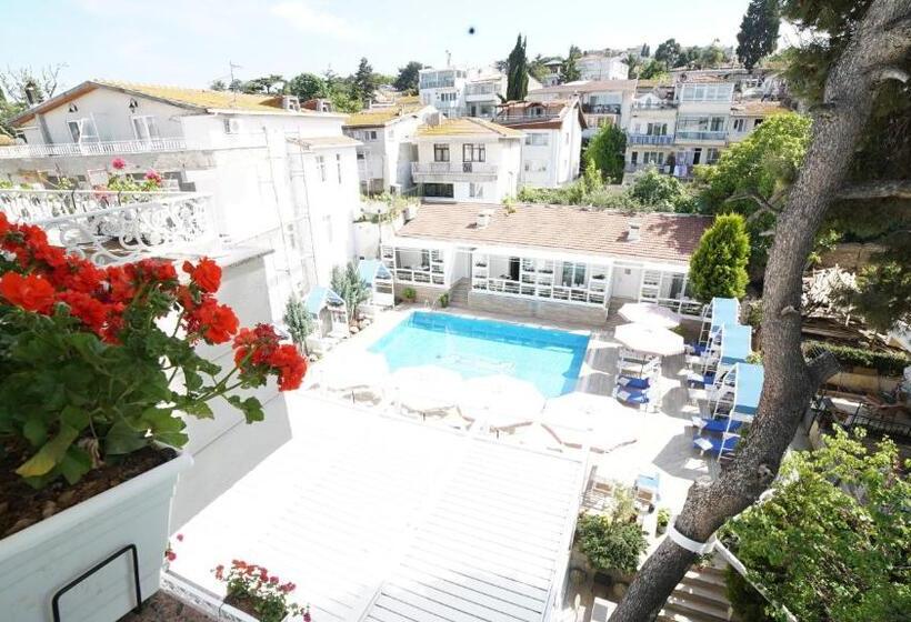 חדר דלוקס עם מרפסת, Ascot Hotel Büyükada