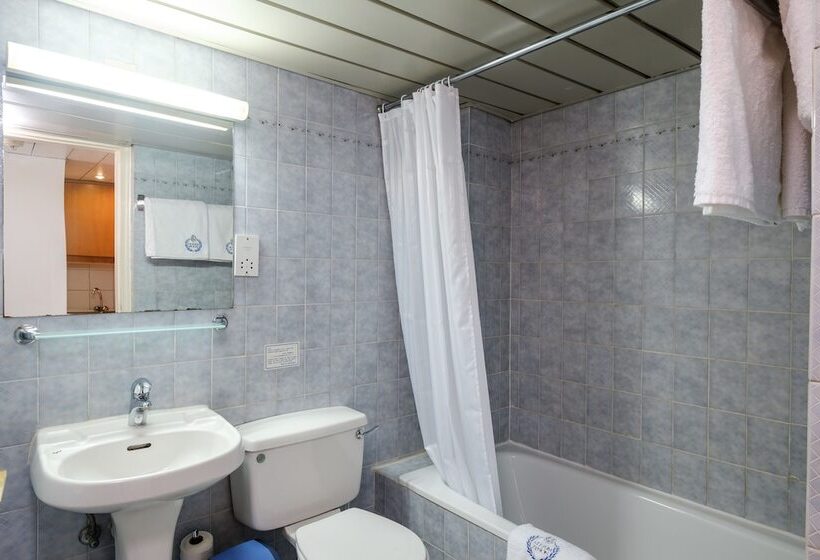 اتاق خانوادگی, Atrium Zenon Hotel Apartments