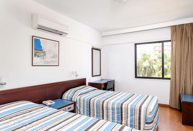 اتاق خانوادگی, Atrium Zenon Hotel Apartments