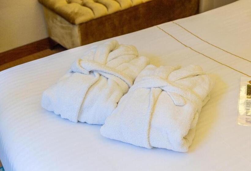 חדר סופריור, Best Point