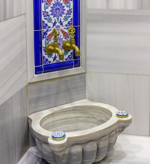 חדר סופריור לשלושה, Best Point