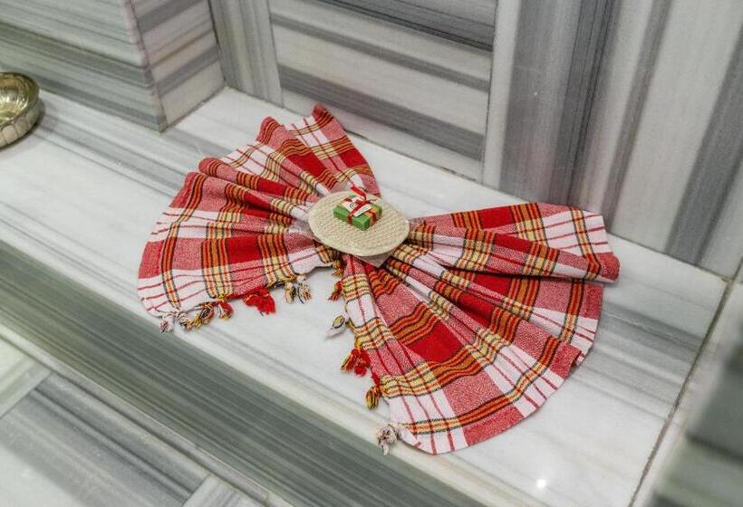 2 Bedrooms Suite Sea View, Best Point