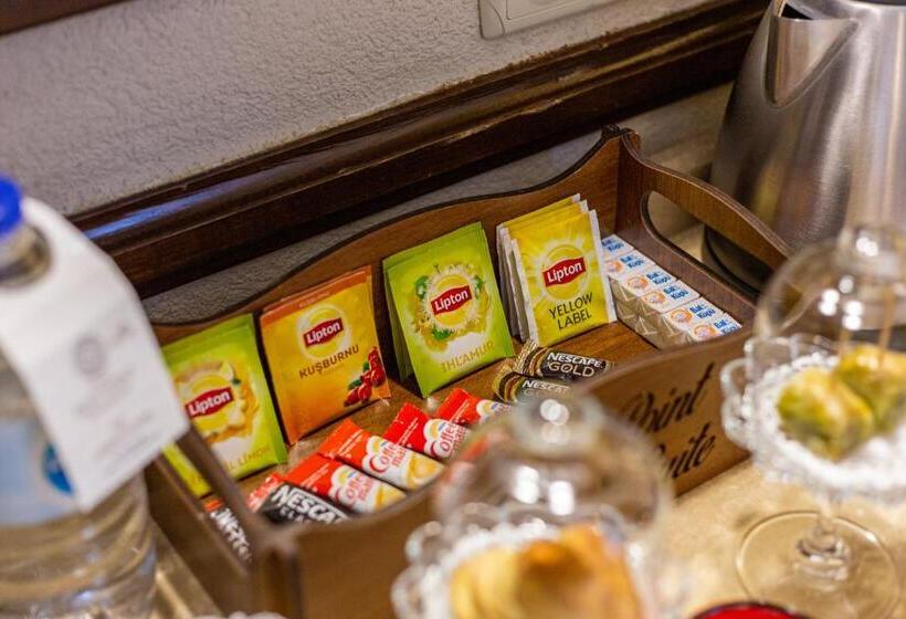 חדר סופריור לשלושה, Best Point