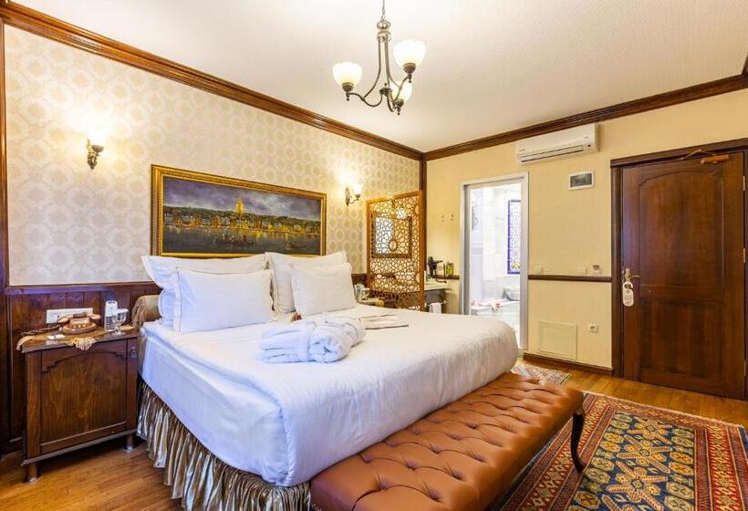 חדר סופריור לשלושה, Best Point