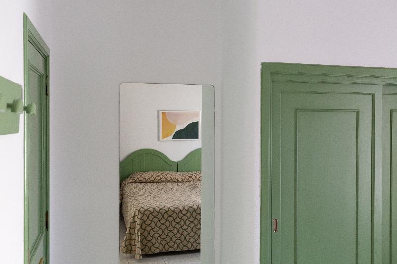 חדר קלאסי, Cala moresca