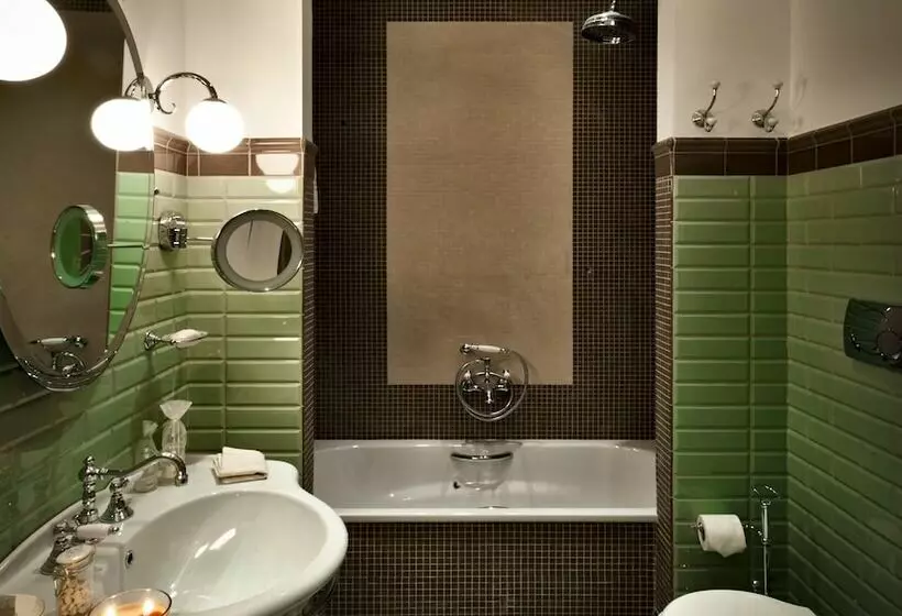 Suite Junior, Château Monfort   Relais & Châteaux